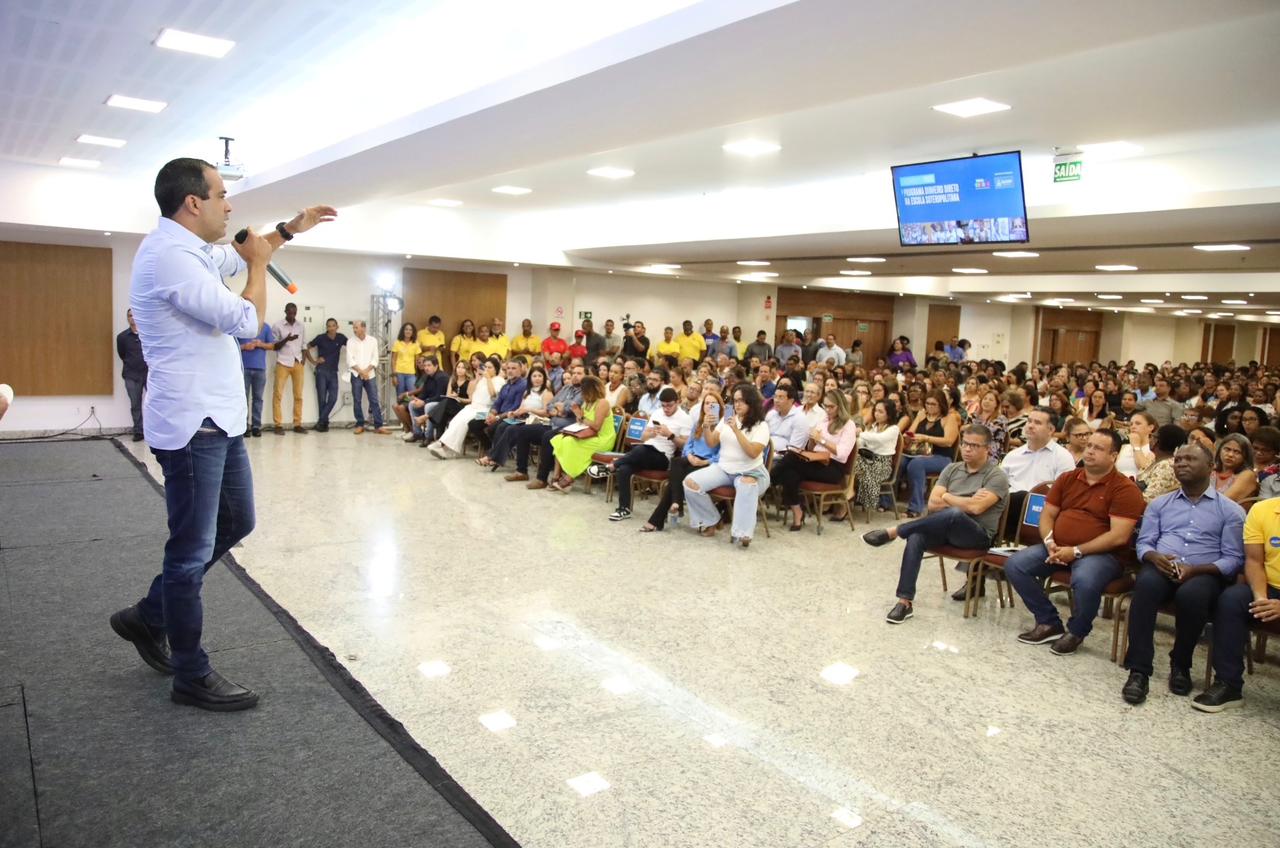 Bruno Reis anuncia R$ 20 milhões para colocar ar-condicionado em todas as salas de aula da rede municipal