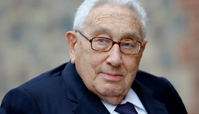 Ex-secretário de Estado dos EUA Henry Kissinger morre aos 100 anos