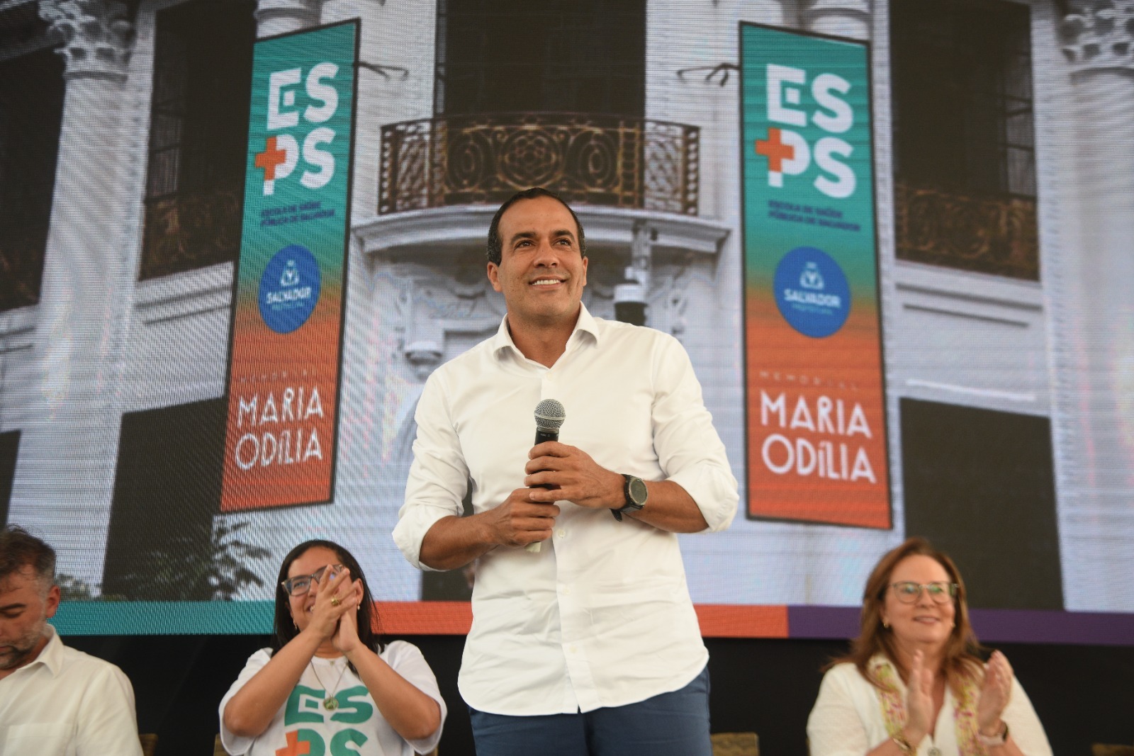 Bruno Reis inaugura Escola de Saúde Pública e Memorial Maria Odília no Comércio