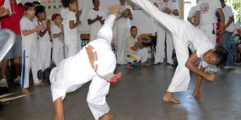 ACEB e Sudesb realizam projeto Capoeira Educa em Ação em Salvador