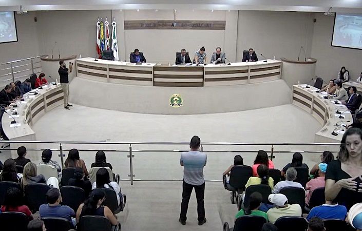 Barreiras: Câmara atropela ritos regimentais e aprova empréstimo de R$ 60 milhões em sessão ‘relâmpago’