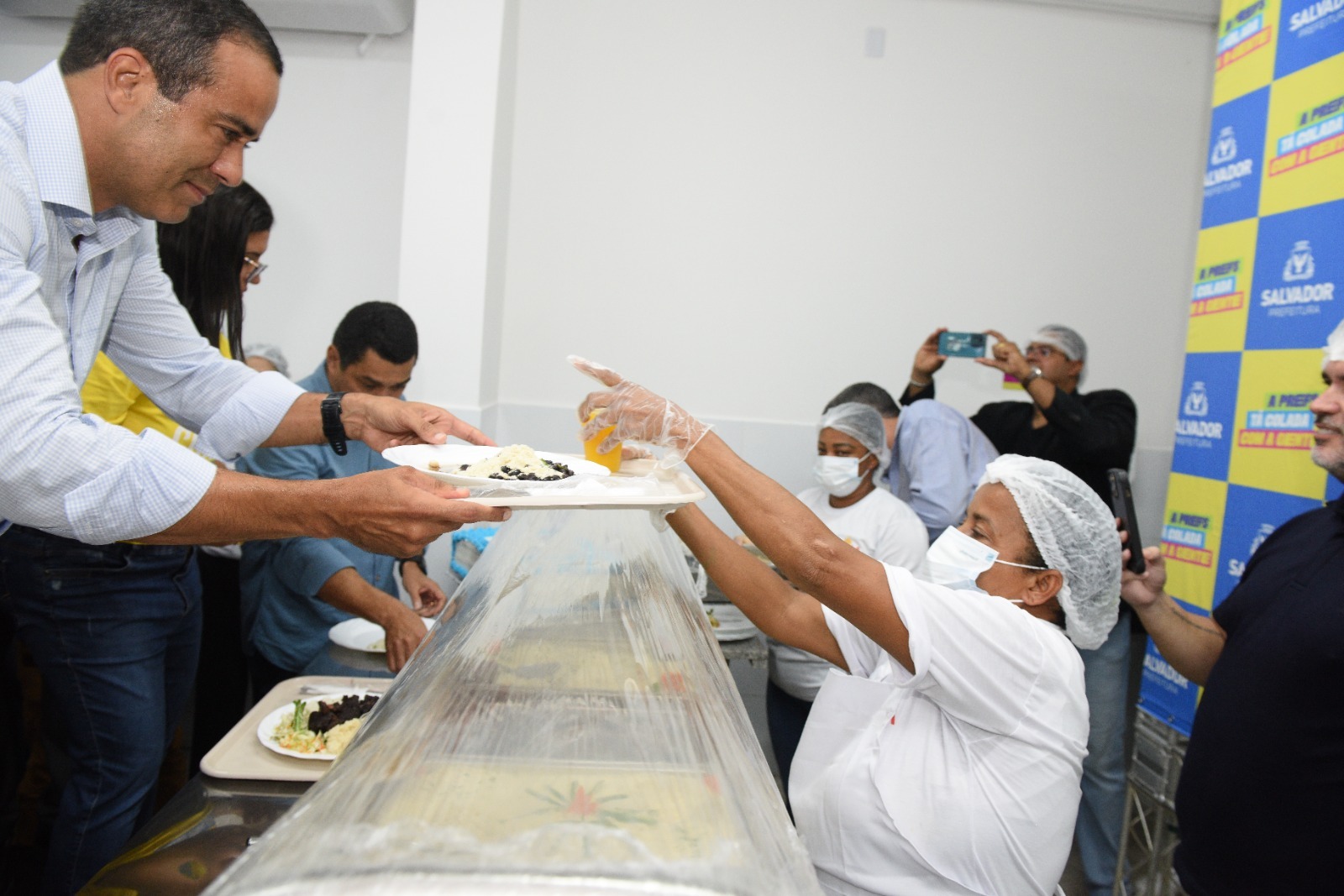 Salvador 475 anos: Prefeitura abre terceiro Restaurante Popular em Águas Claras