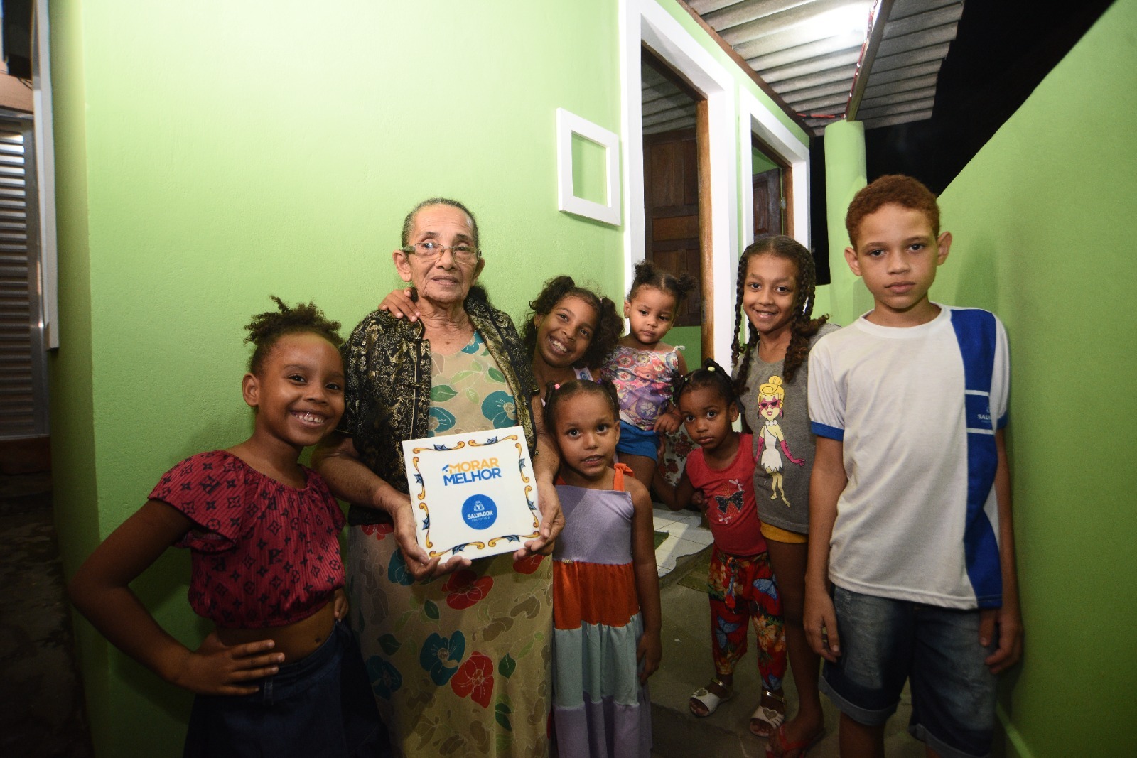 Bruno Reis entrega 100 casas reformadas pelo Morar Melhor em Ilha Amarela