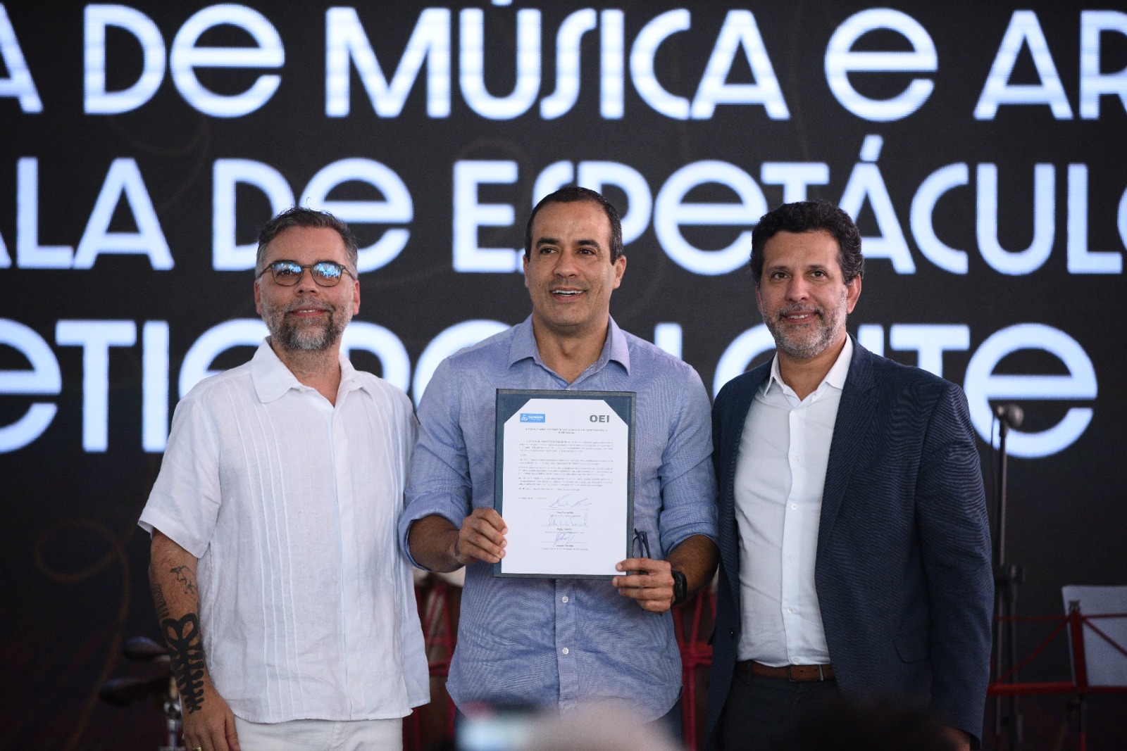 Bruno Reis apresenta Escola de Música e Artes Letieres Leite e assina acordo com a OEI