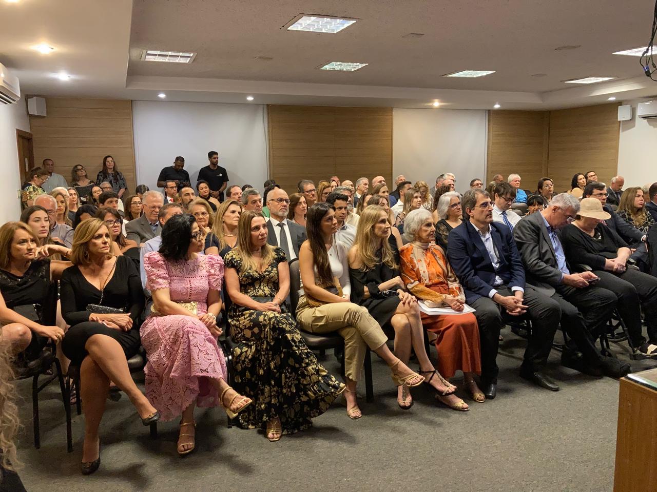 ABM vai homenagear grandes nomes da medicina em Cerimônia pelo Dia do Médico