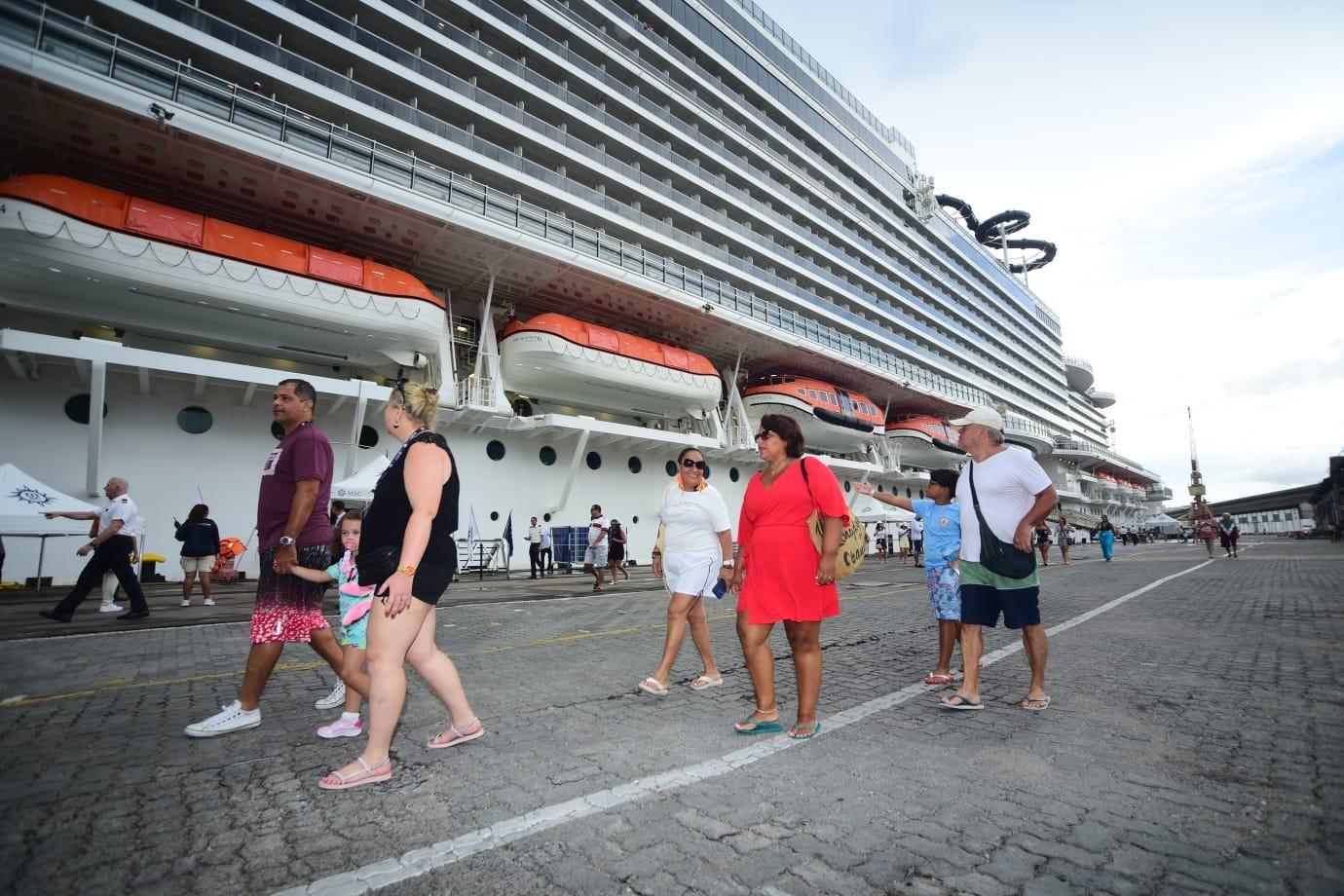 Eventos e temporada de cruzeiro aquecem turismo em Salvador antes mesmo do verão