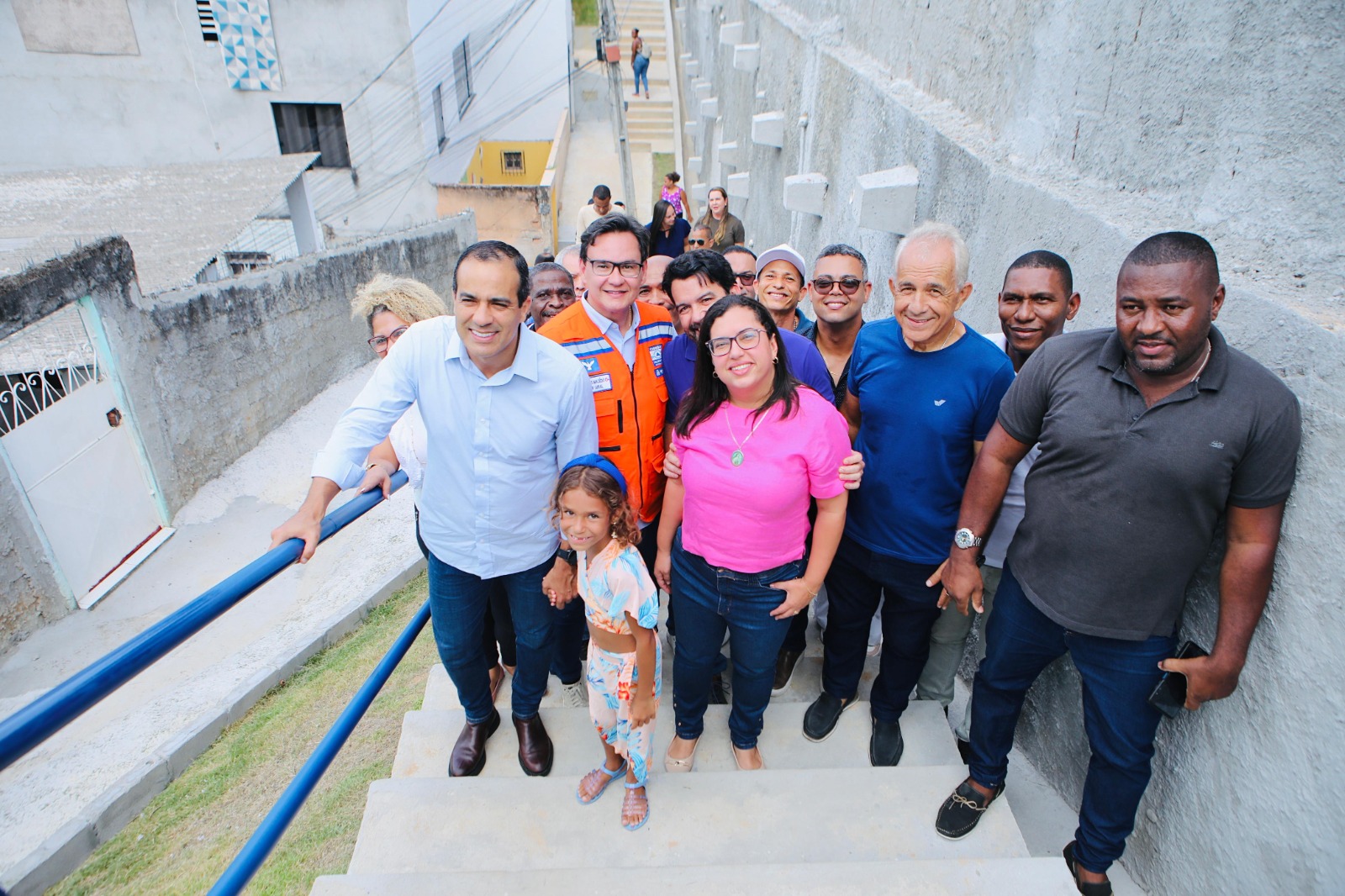 Bruno Reis inaugura contenção de encosta e garante tranquilidade para famílias em Tancredo Neves