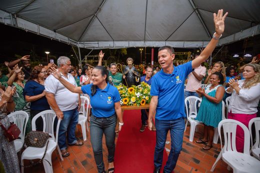 Débora Regis prestigia a Festa de Santo Amaro de Ipitanga