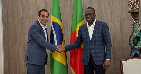 Bruno Reis discute revitalização da Casa do Benin em reunião com ministro de Relações Exteriores do país africano