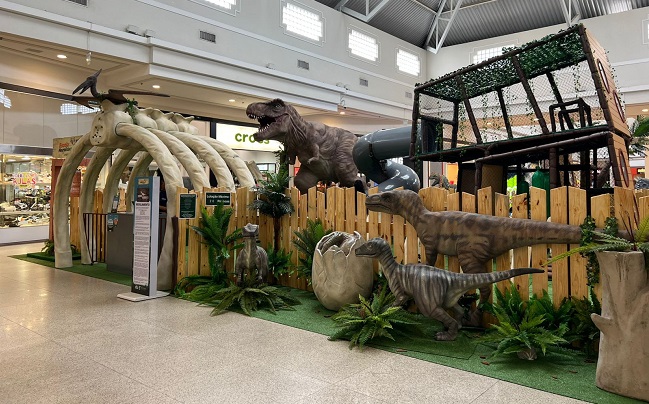 Mundo jurássico toma conta de Feira de Santana com a chegada do Dino World