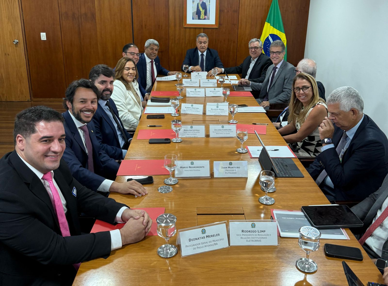 Mário Júnior comemora anúncio da licitação para construção do novo Hospital Nair Alves de Souza em Paulo Afonso