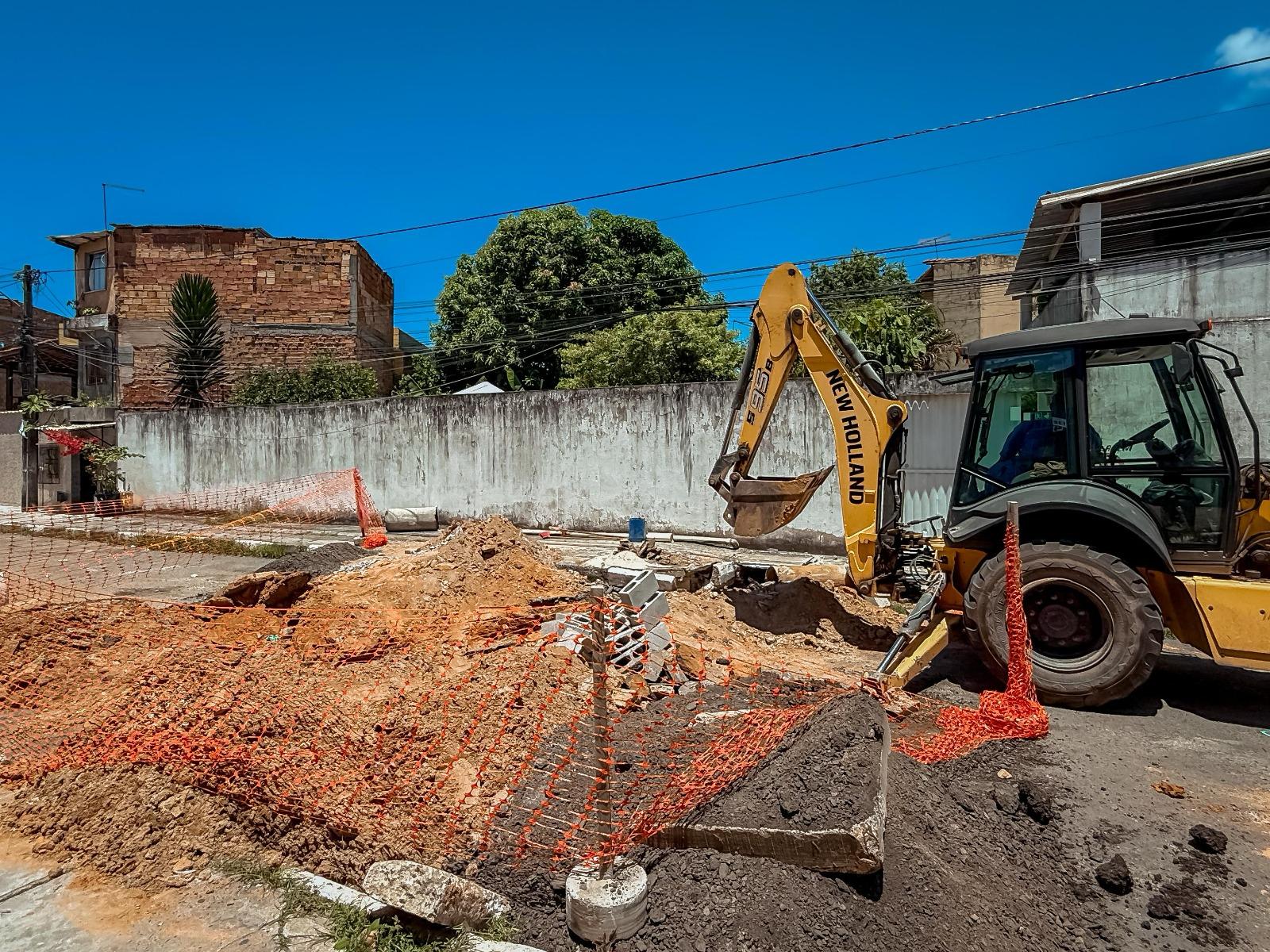 Prefeitura de Lauro realiza manutenção de drenagem na Itinga