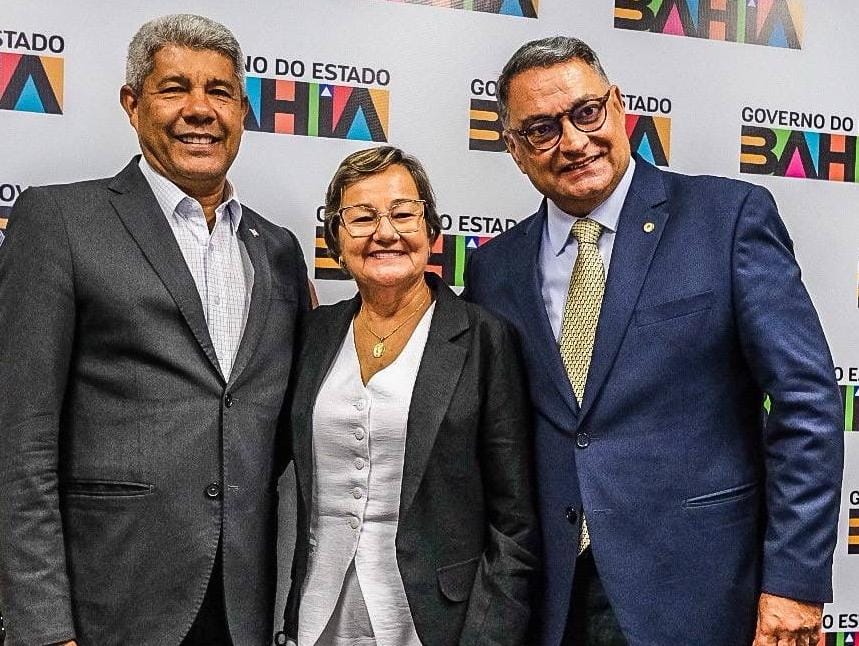 Em reunião com Luciano Araujo e Valdice Castro, Jerônimo viabiliza ambulâncias e transporte escolar para Jacobina