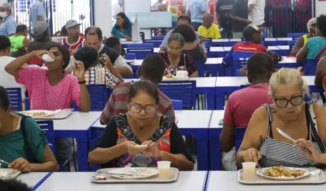 Restaurantes Populares oferecem almoço especial de Páscoa em Salvador