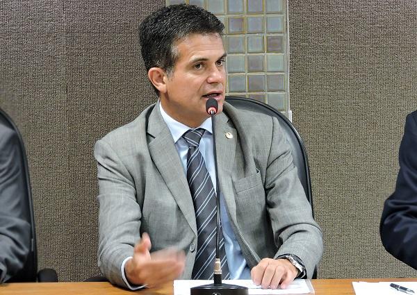 Salles classifica de ‘chacota’ proposta da nova licitação das BRs 324 e 116 elaborada pela ANTT