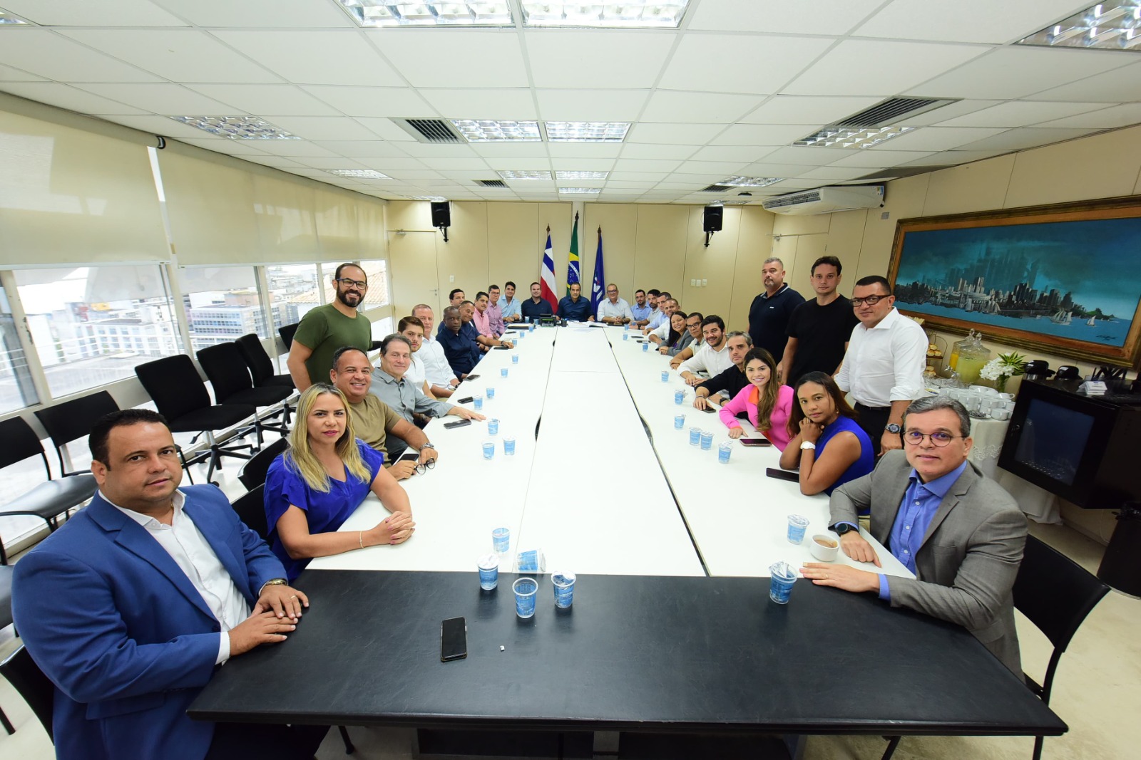 Bruno Reis reúne base aliada em café da manhã no Palácio Thomé de Souza