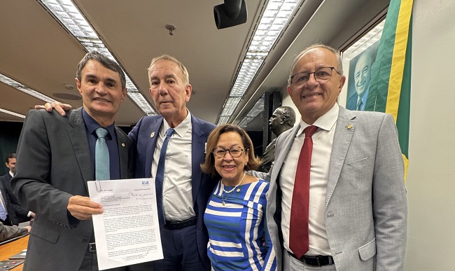 Presidente da UPB marca presença na Comissão da PEC 66 na Câmara dos Deputados