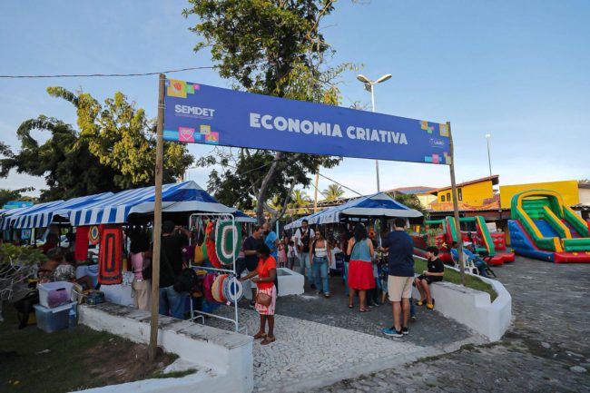 Feira da Economia Criativa em Vilas do Atlântico reúne 15 expositores