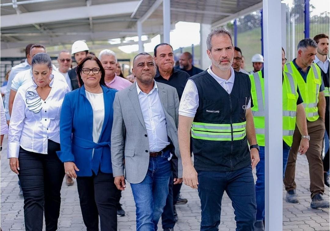 Kátia Oliveira visita novo centro de distribuição do Mercado Livre em Simões Filho