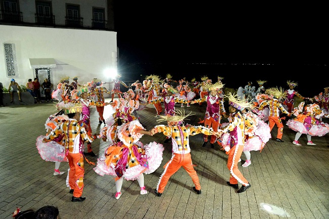 Festival de Quadrilhas Juninas de Salvador anima a Praça Municipal