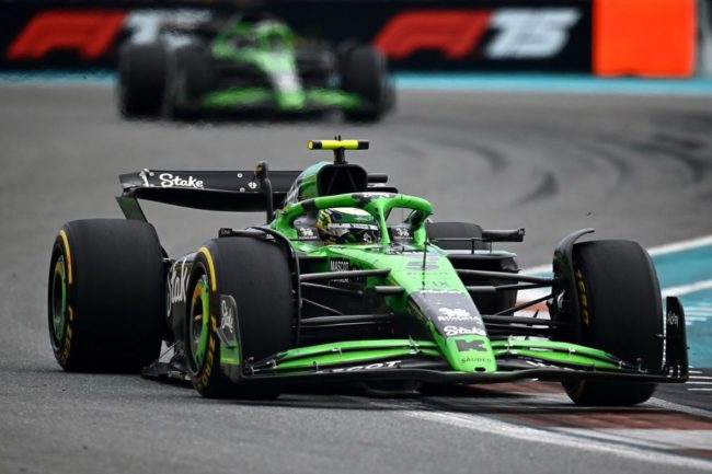 Brasileiro Gabriel Bortoleto pontua pela primeira vez na F1