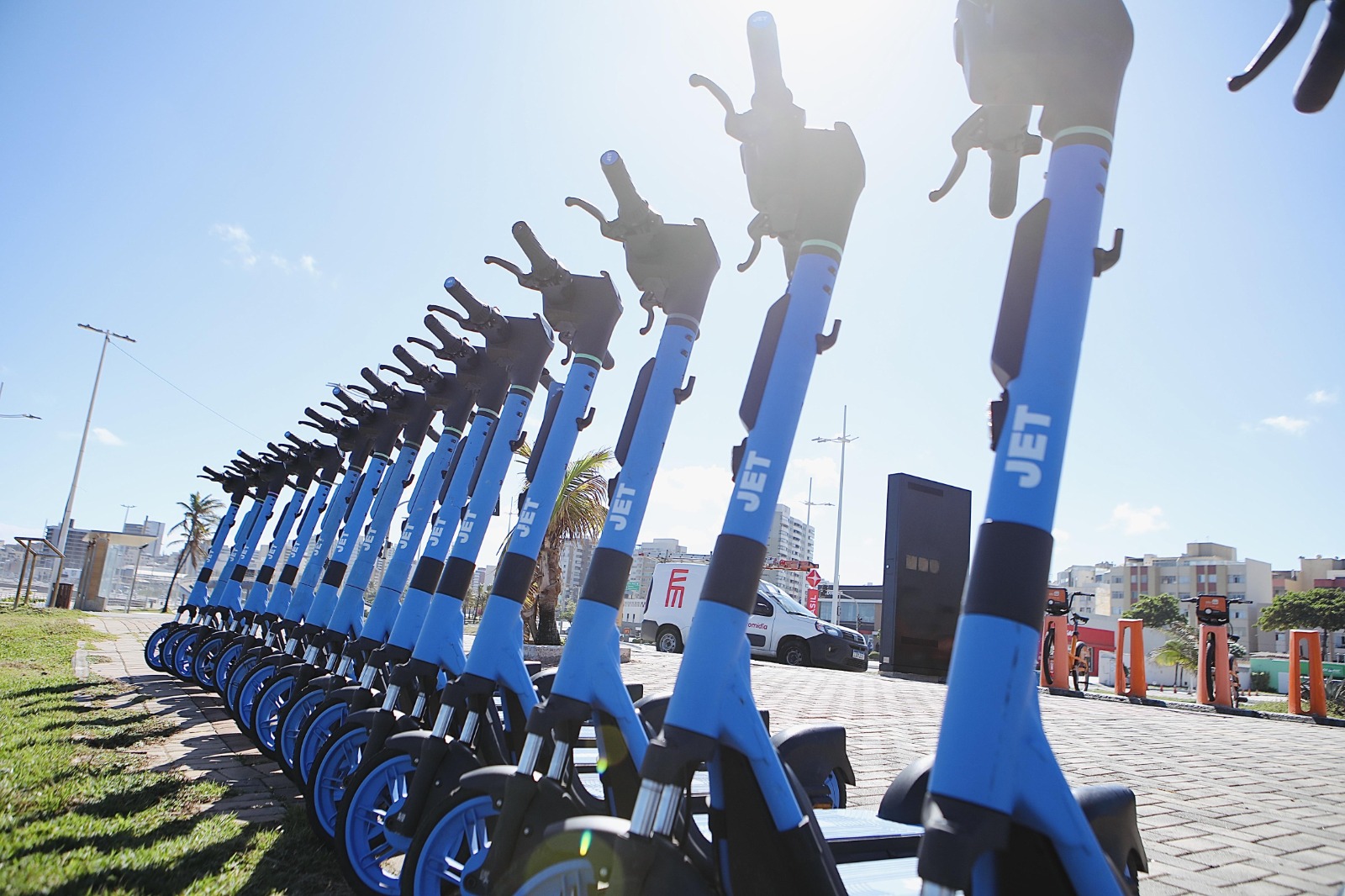 Prefeitura regulamenta uso de bicicletas e patinetes elétricos em Salvador
