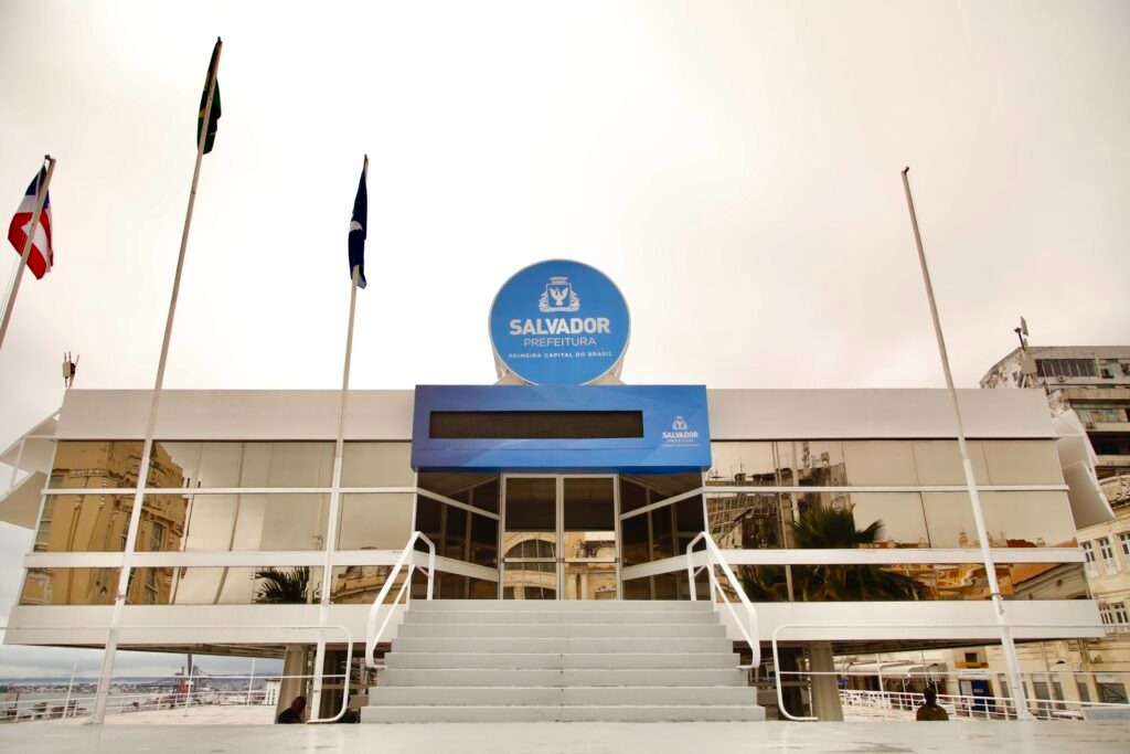 Prefeitura de Salvador divulga resultado final de concurso com 593 vagas na saúde