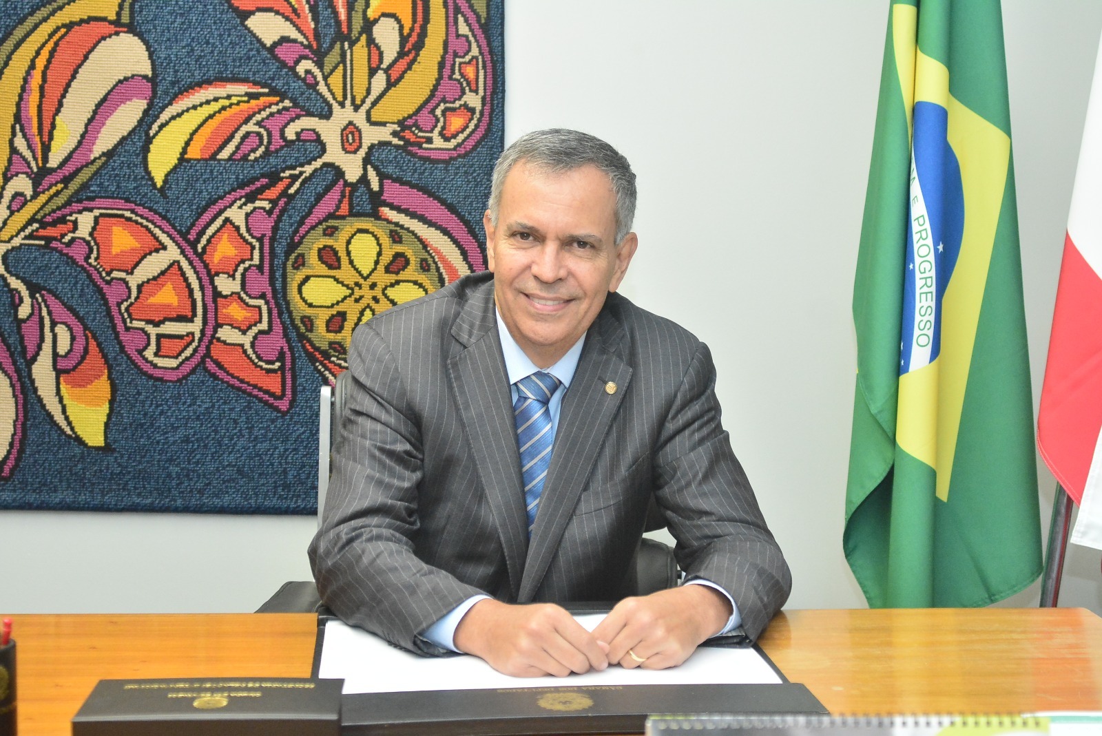 Câmara aprova projeto de Félix Mendonça que inclui autistas entre grupos prioritários de vacinação
