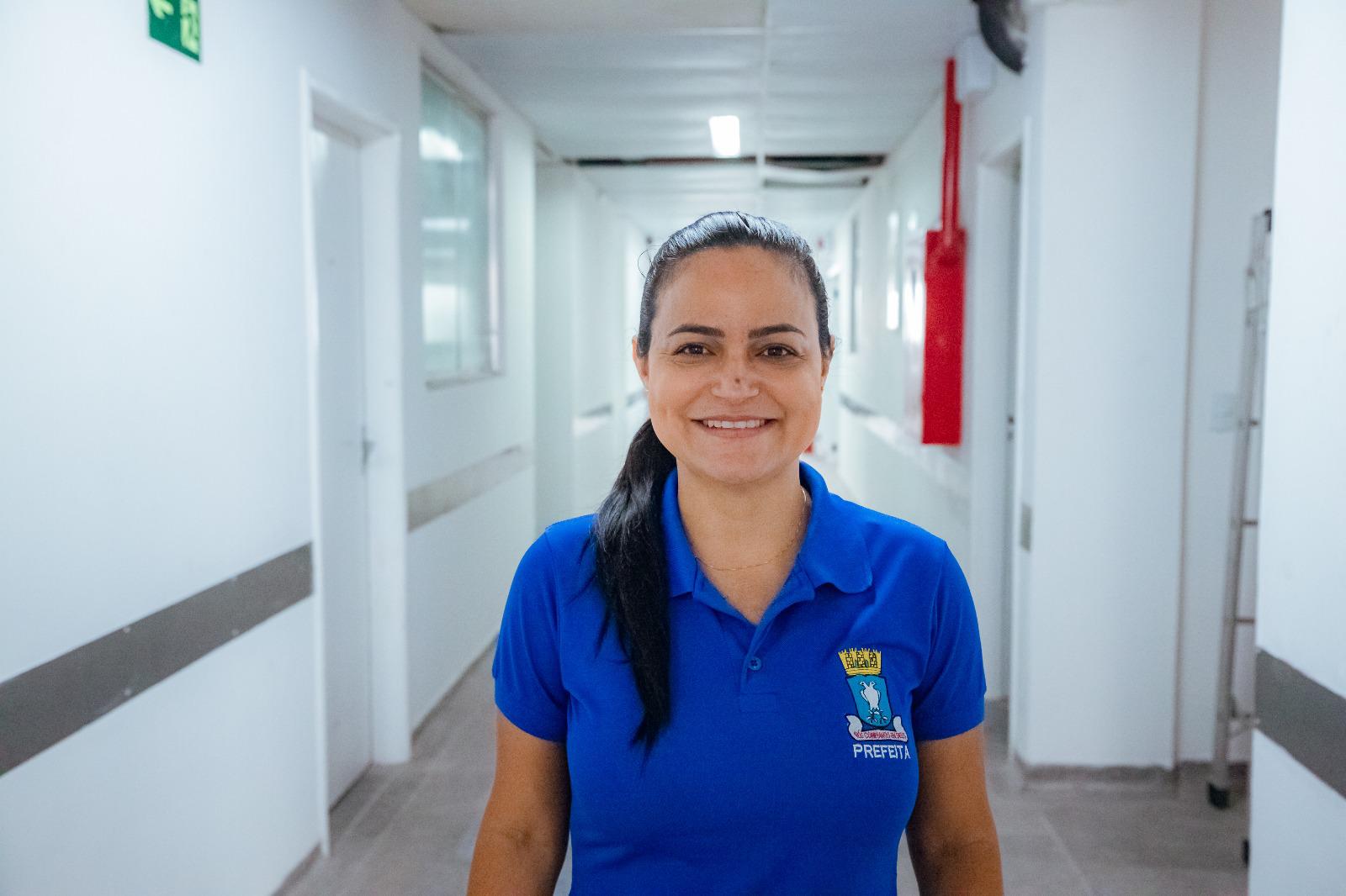 Débora acompanha fase final das obras do PA Nelson Barros em Lauro