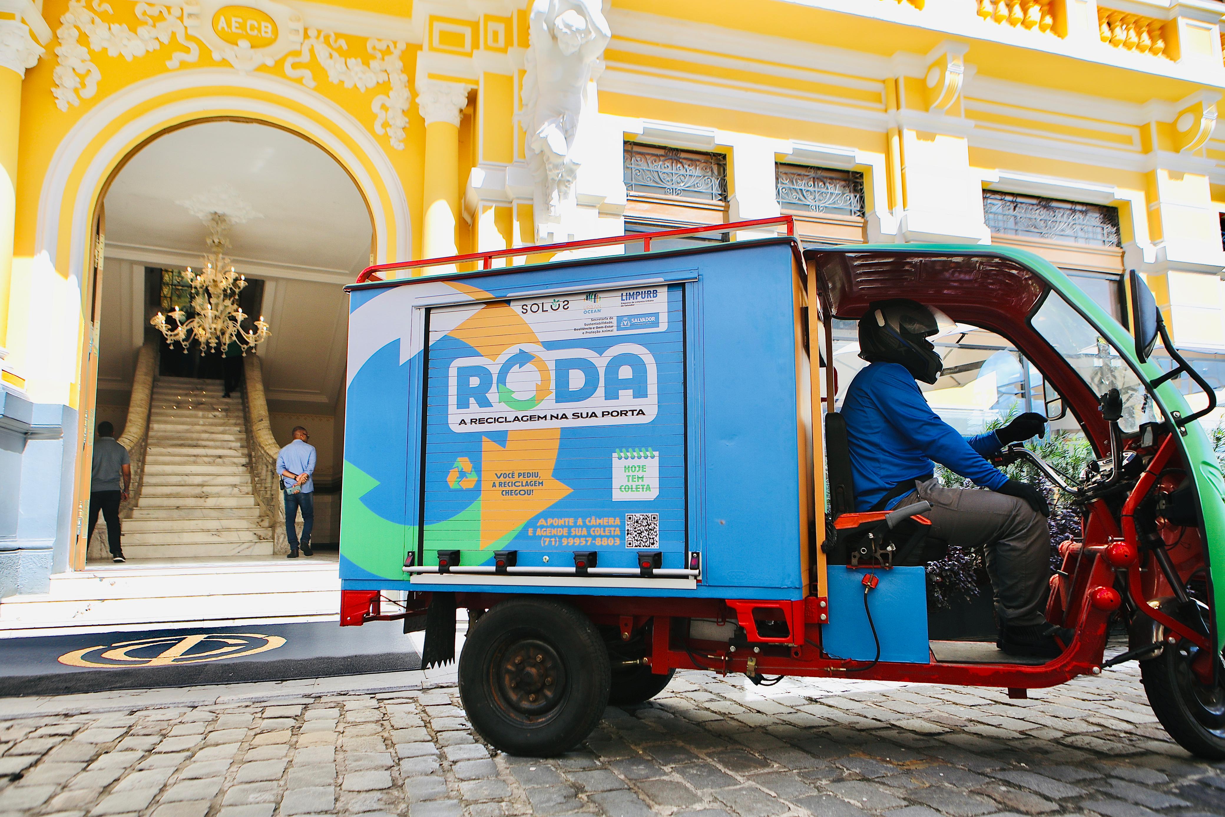 Salvador lança projeto pioneiro de coleta seletiva porta a porta com agendamento online