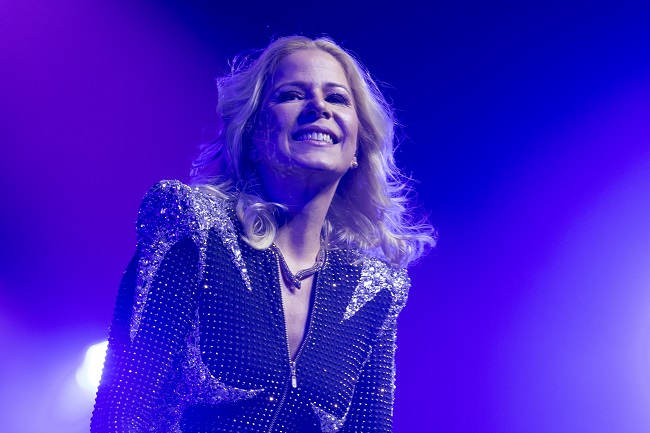 Paula Toller leva audiovisual “Amorosa” à Concha Acústica em Salvador