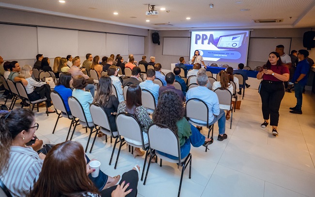Prefeitura de Lauro promove reunião técnica para tratar do PPA 2026-2029