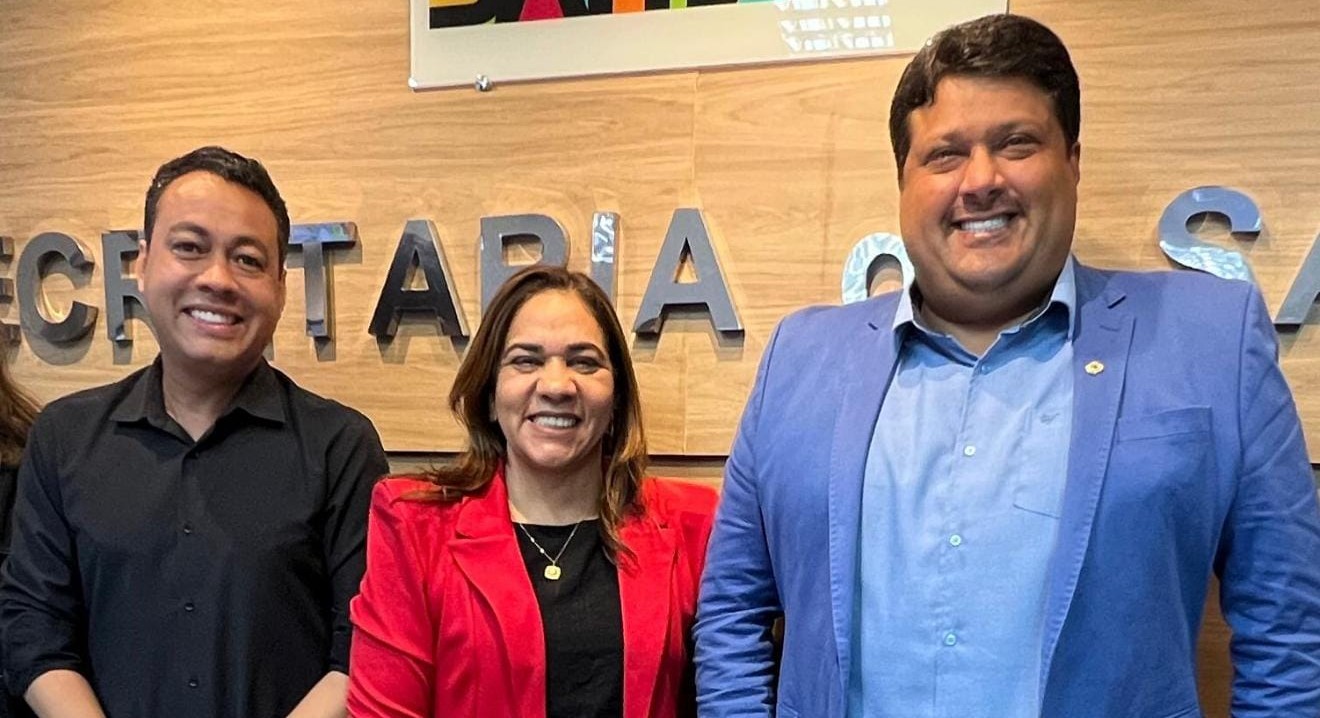 Prefeito de Euclides e antecessor discutem novos investimentos para a saúde com secretária Roberta Santana