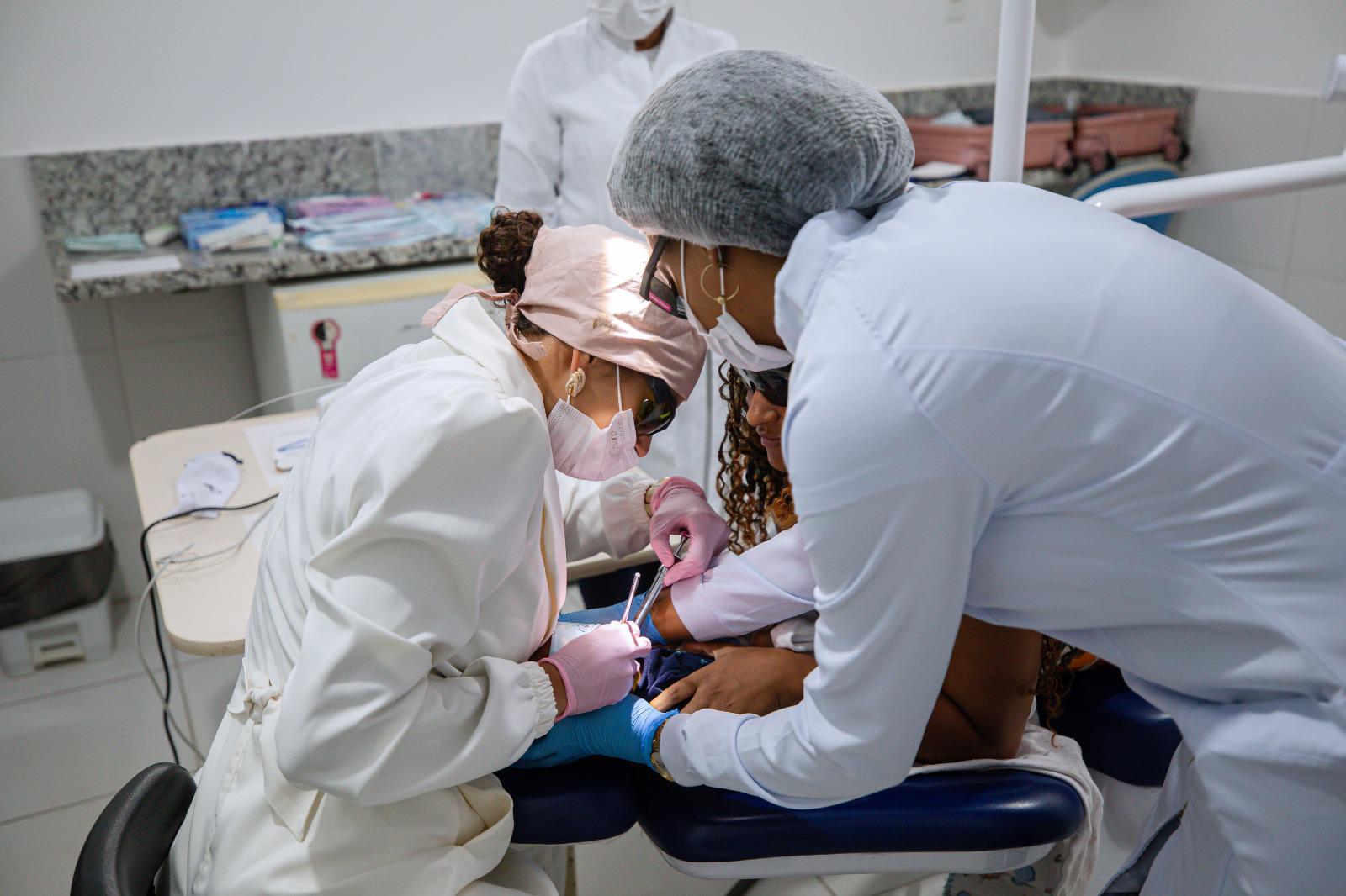 Prefeitura de Lauro realiza 2º dia de cirurgias gratuitas de frenotomia para bebês e crianças