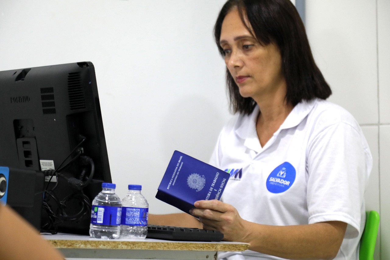 Salvador mantém liderança na geração de empregos no Nordeste
