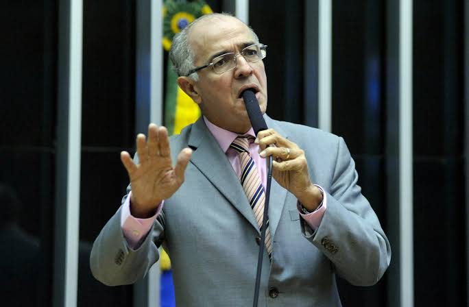 Aleluia ironiza Jerônimo por criação da SEPONTE: “Vou acabar com essa pasta e vou construir a Ponte”