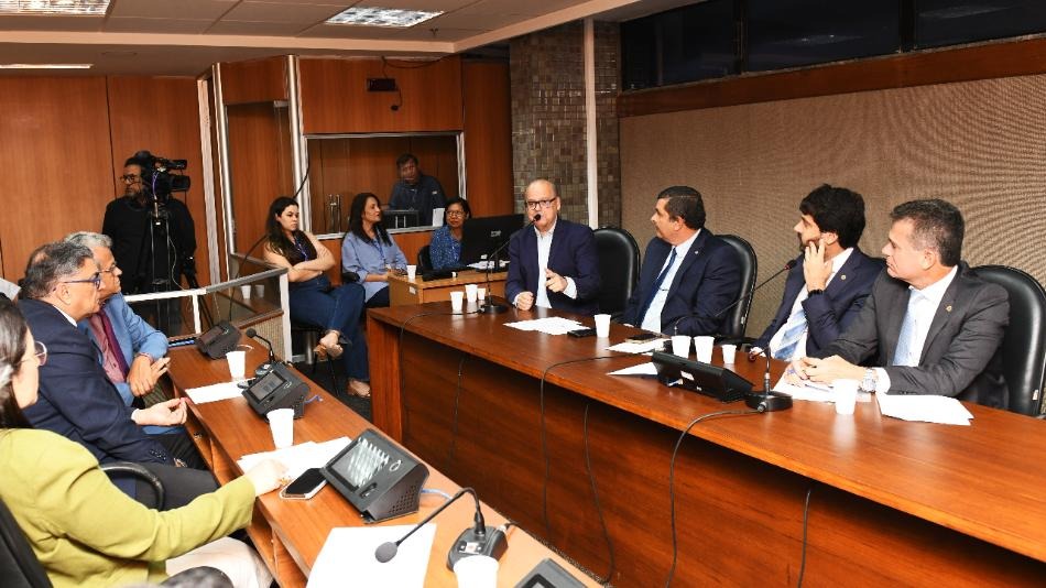 Em reunião com diretor-geral do Inema, comissões da ALBA propõem simplificação de processos