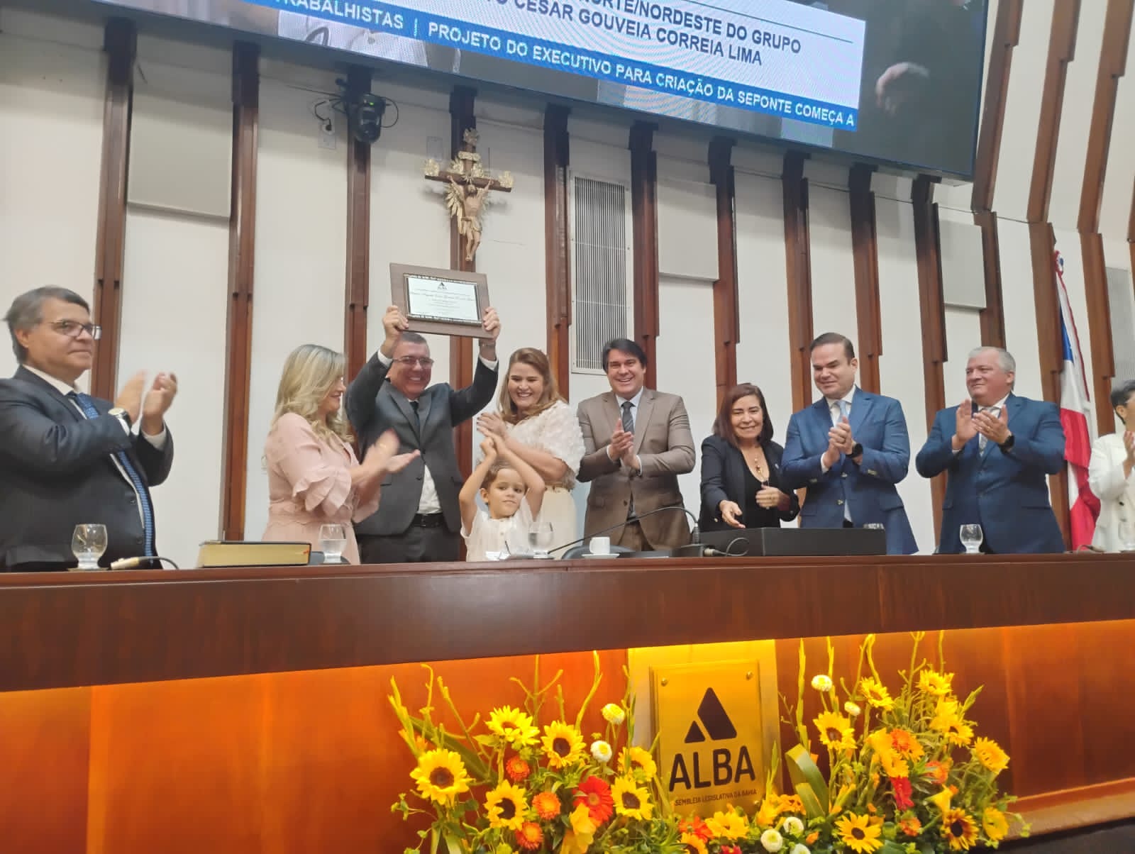 Por iniciativa de Niltinho, ALBA concede Título de Cidadão Baiano a Augusto Correia Lima