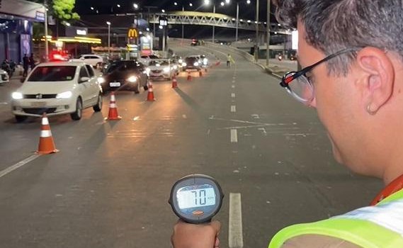 Prefeitura de Lauro verifica funcionamento de radar na Avenida Santos Dumont