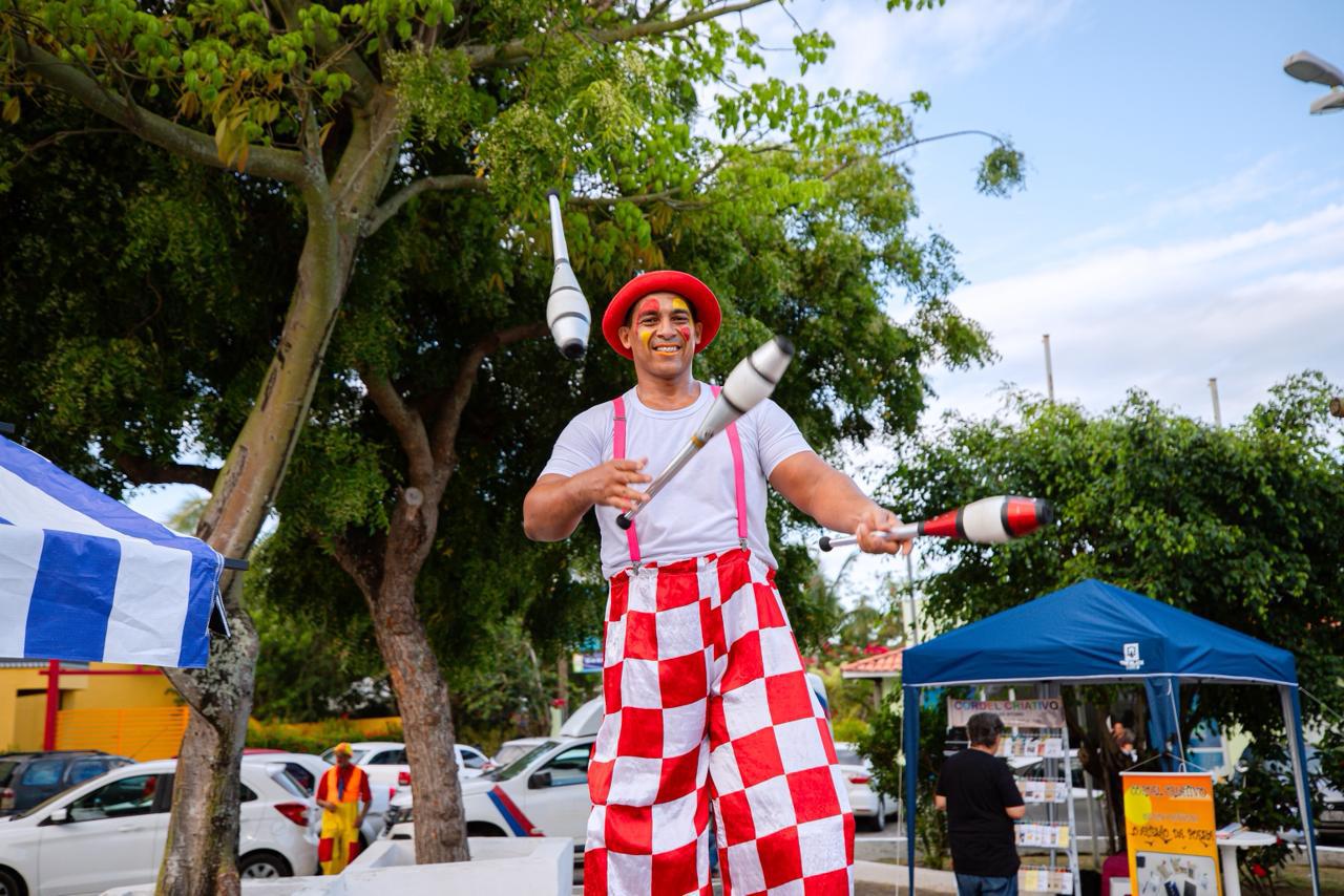 Feira Criativa valoriza o talento artesanal em Lauro de Freitas
