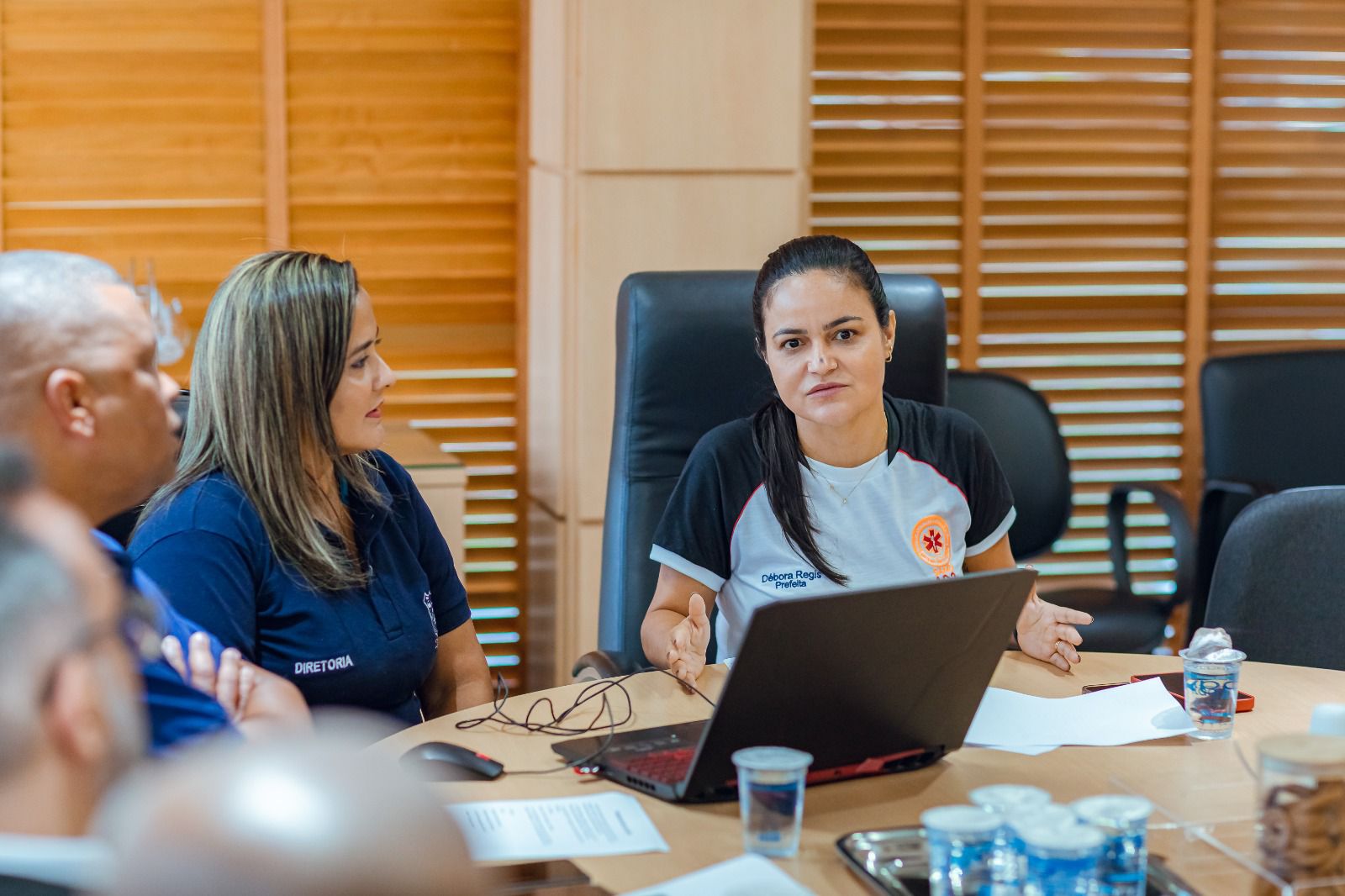 Débora dialoga com Associação dos Guardas Municipais de Lauro de Freitas