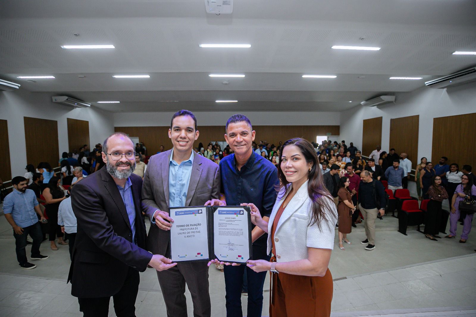 Lauro de Freitas oficializa adesão à Associação Nacional das Cidades Inteligentes