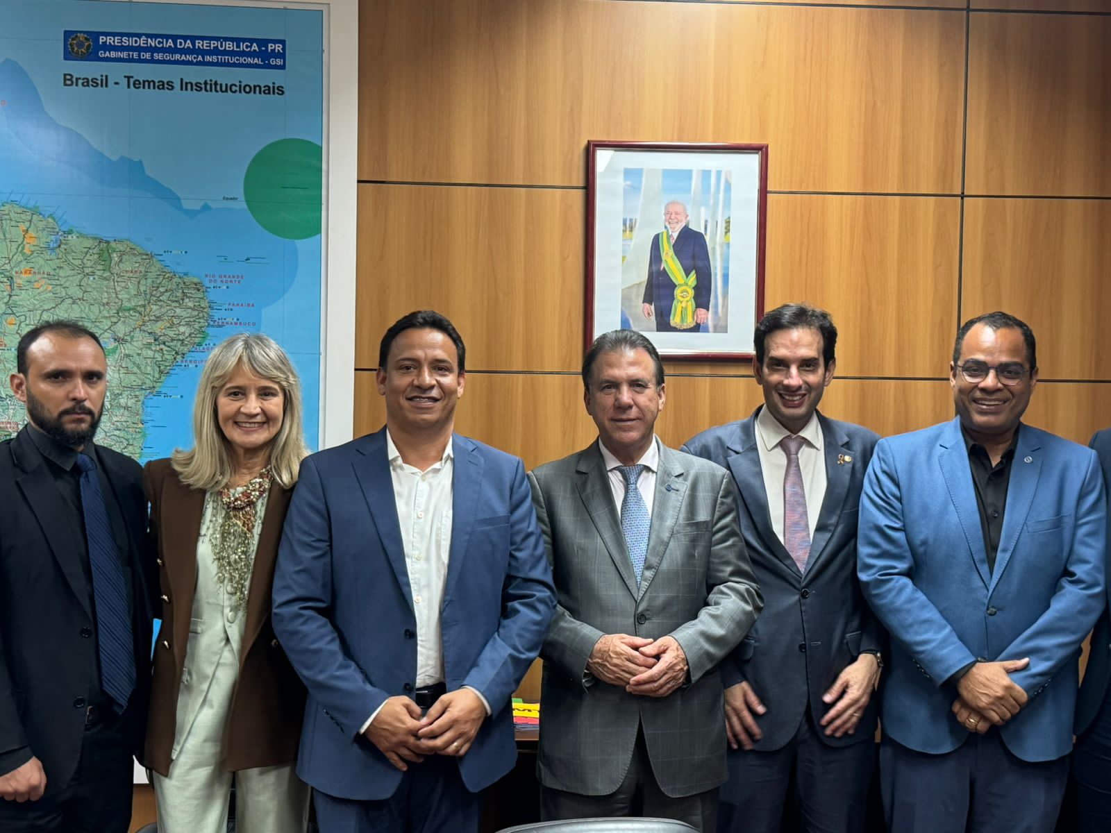 Débora Regis comemora avanço para implantação da Casa do Trabalhador em Lauro de Freitas