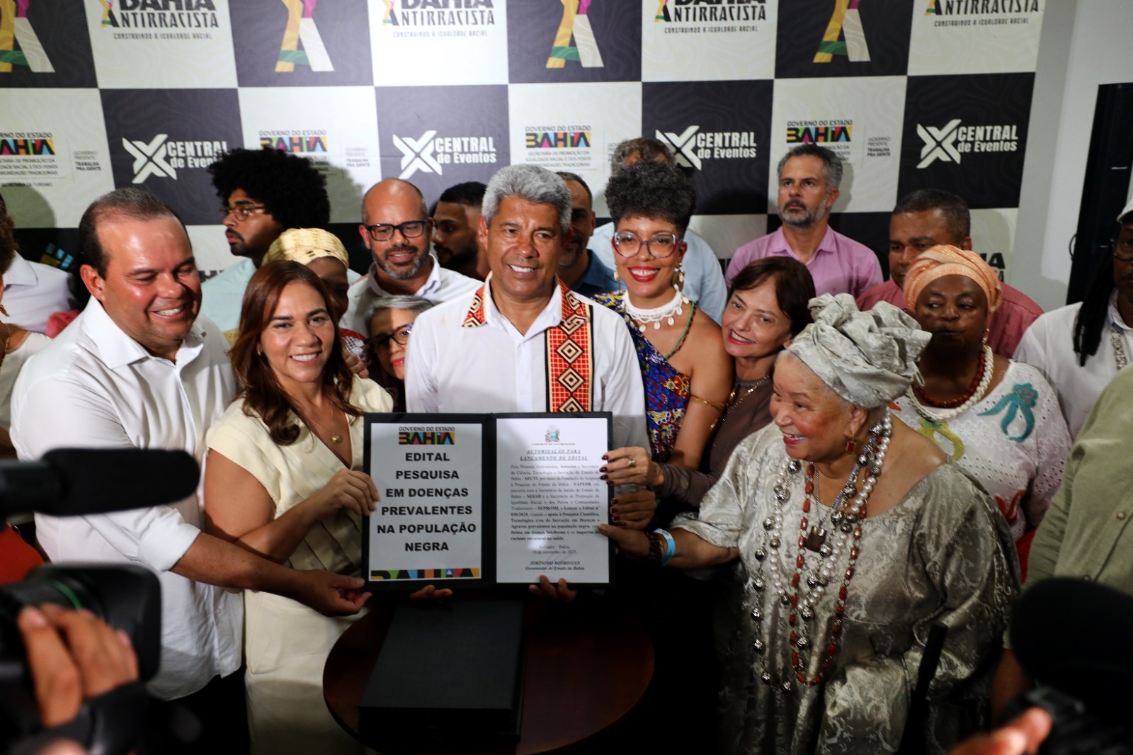 Jerônimo Rodrigues anuncia pacote de iniciativas para a população negra