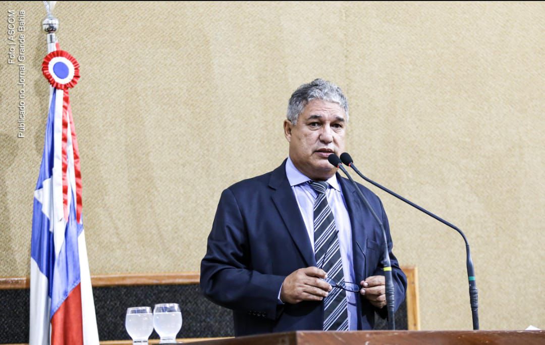 Líder do Governo, Rosemberg cita ditado popular ao rebater críticas de ACM Neto