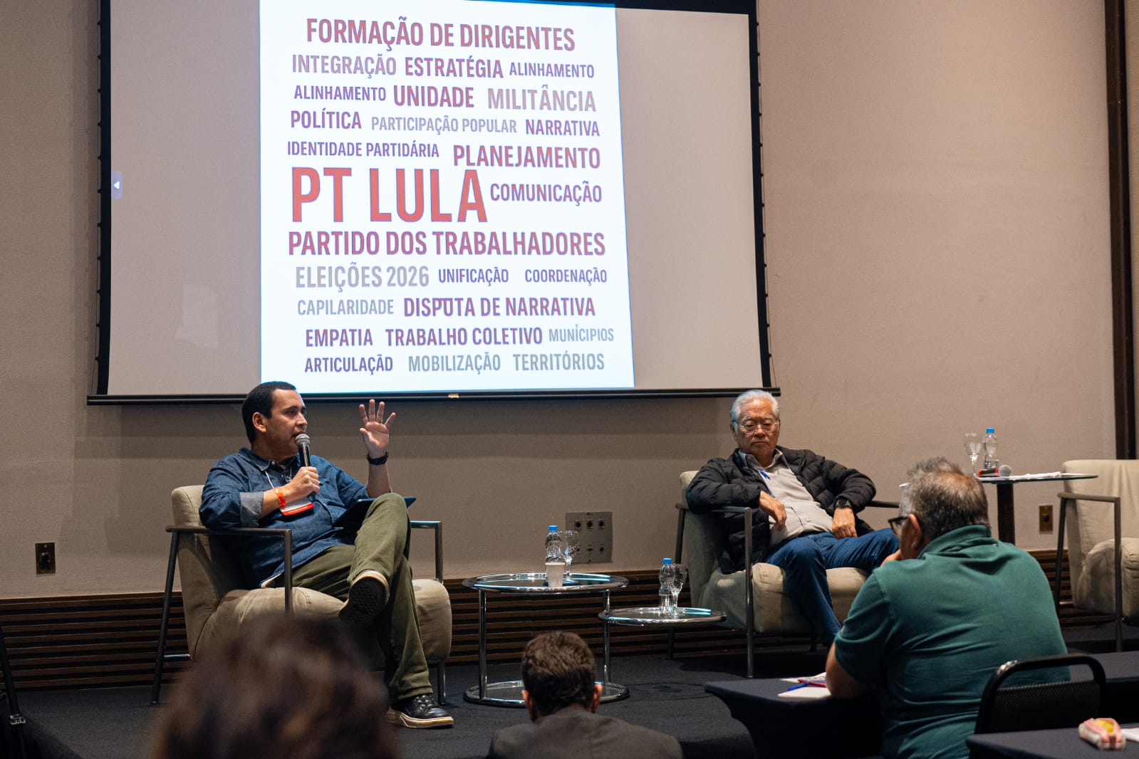 PT e Fundação Perseu Abramo ativam máquina nacional de comunicação focada em blindar o Governo e reeleger Lula