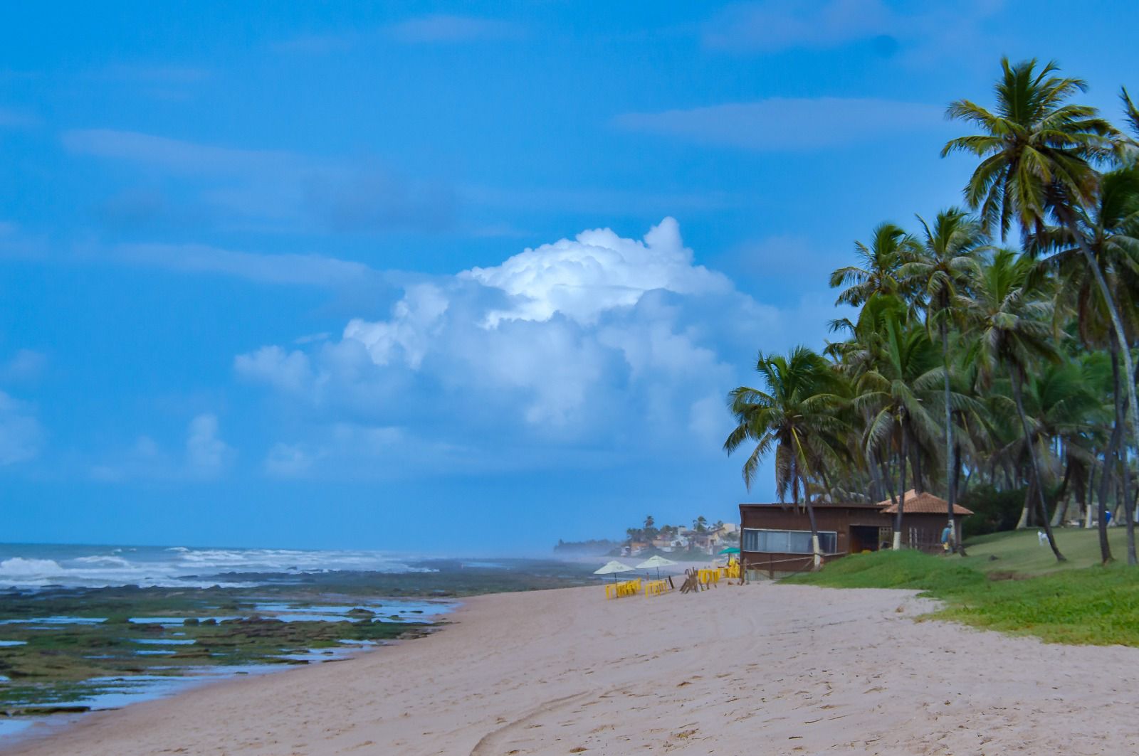 Lauro terá música, esporte e cultura em Vilas do Atlântico com o Projeto Vou na Praia