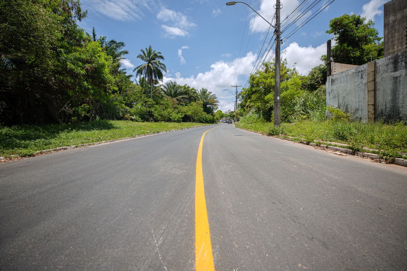 Pavimenta Lauro conclui o recapeamento de 12 ruas no Caji e Buraquinho