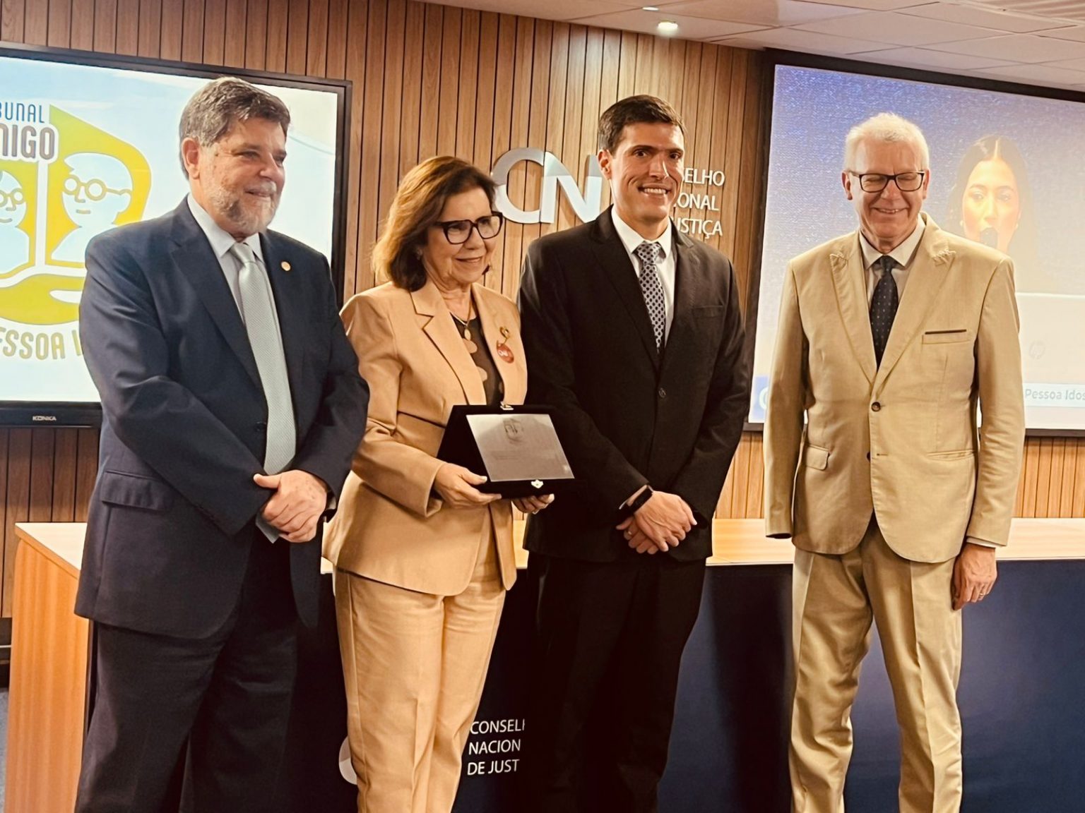 TJBA atinge marca de 1,4 milhão de atos processuais e recebe selo concedido pelo CNJ