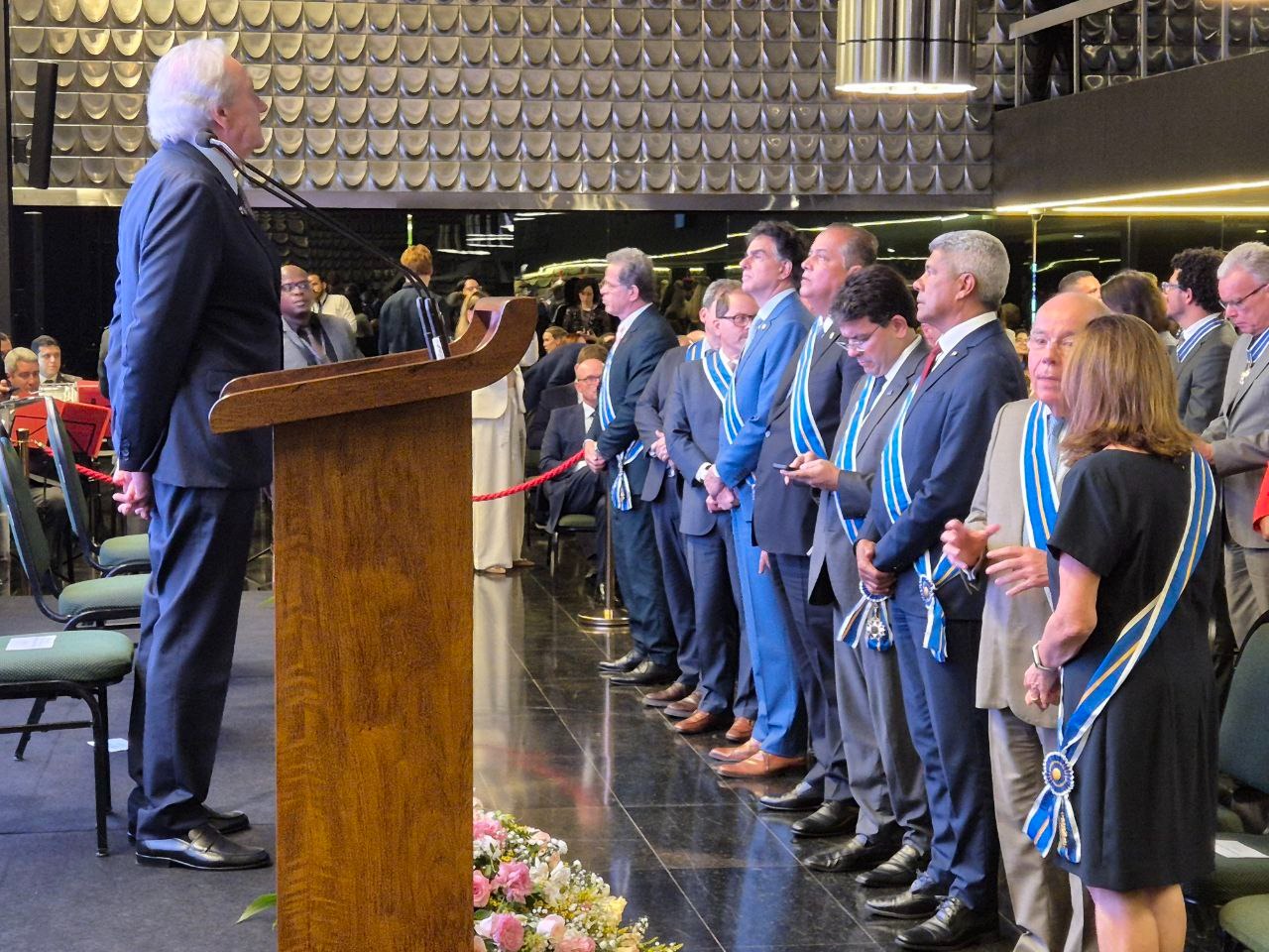 Jerônimo Rodrigues integra Ordem do Mérito do Ministério da Justiça